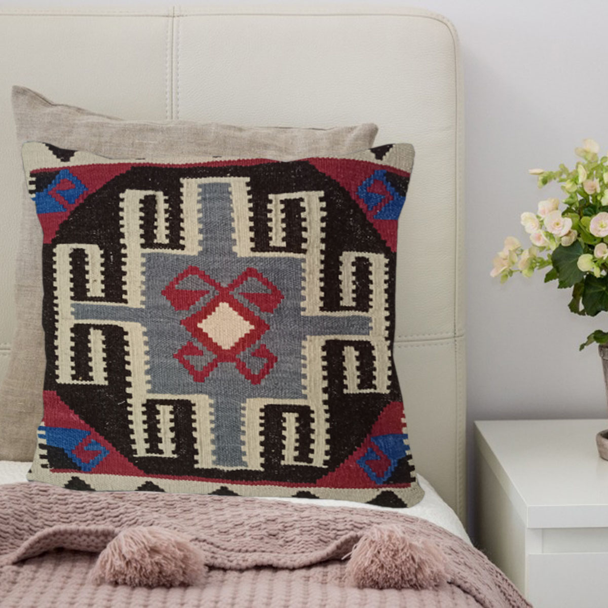 Kilim Handwoven Rosy Finch Cushion Cover - Sudd