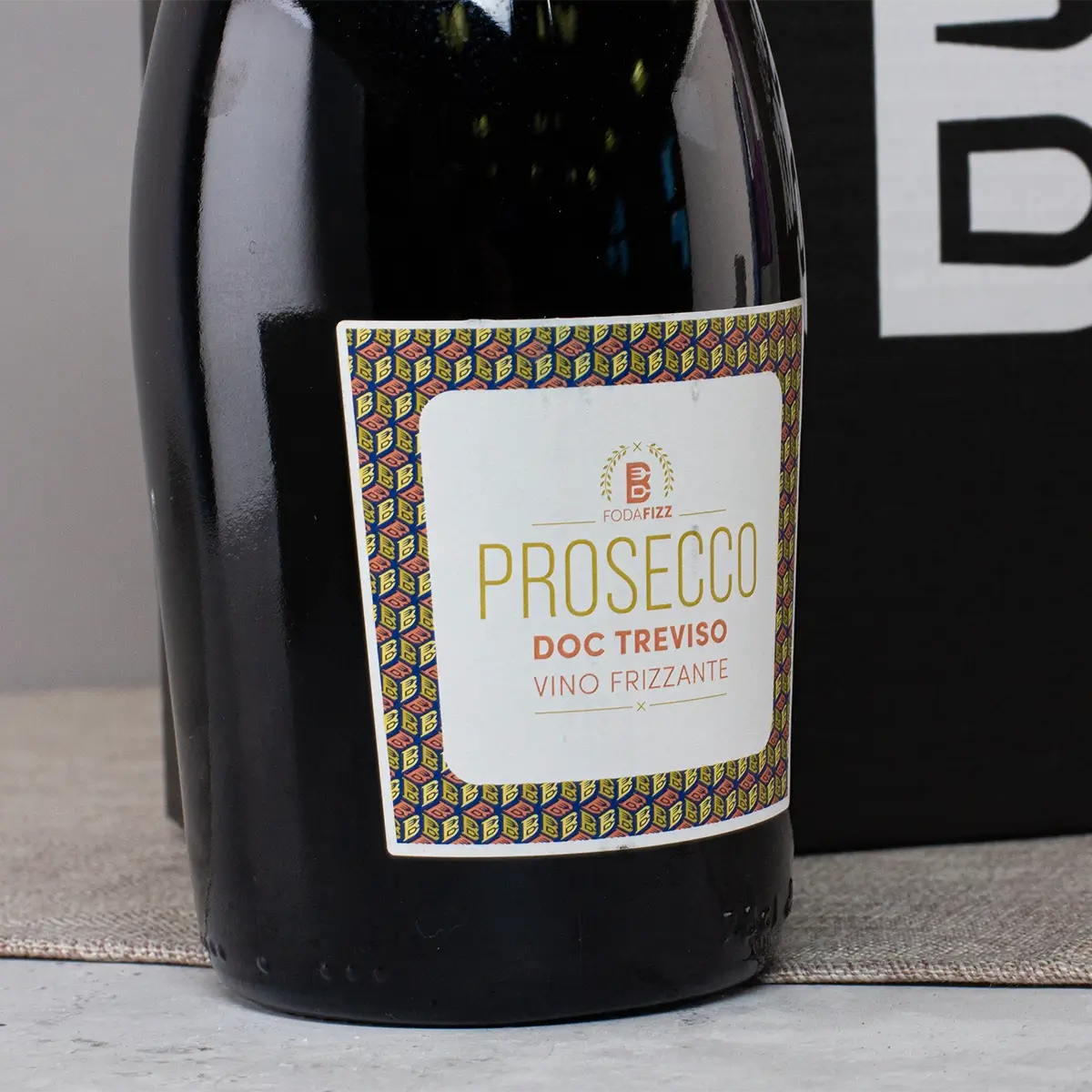 Prosecco and Chocolate Gift Box - Sudd