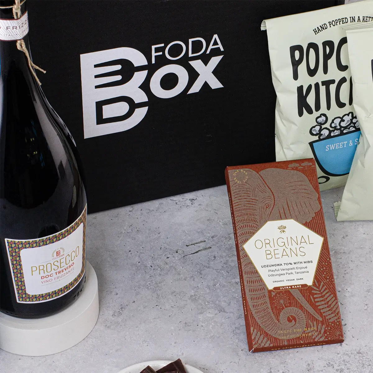 Delicious Prosecco, Popcorn, and Fudge Hamper | Perfect Gift for Any Occasion - Sudd