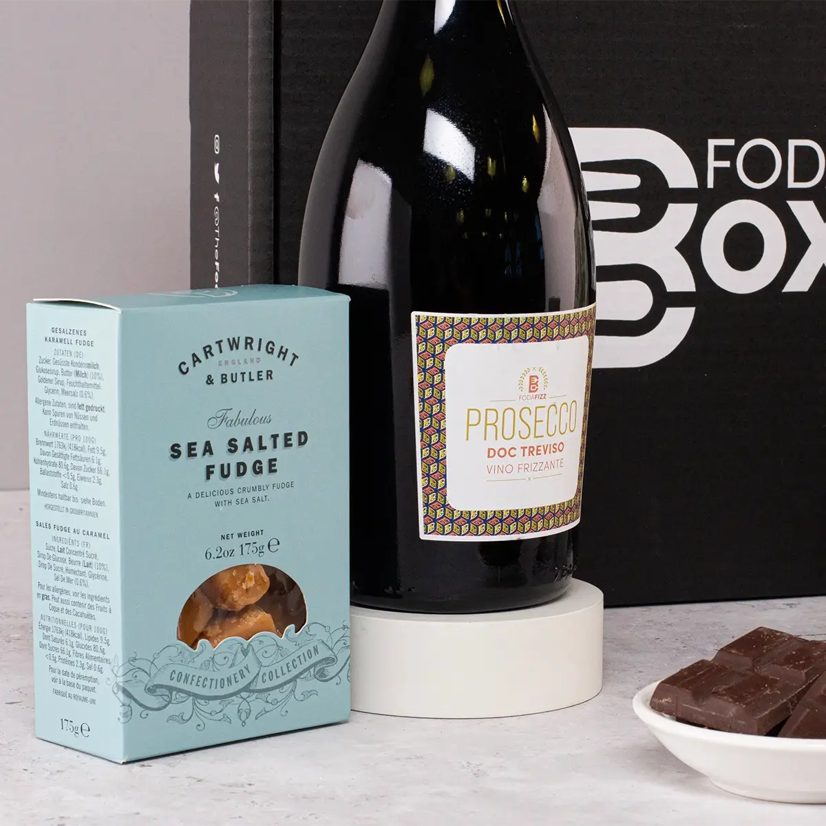 Delicious Prosecco, Popcorn, and Fudge Hamper | Perfect Gift for Any Occasion - Sudd