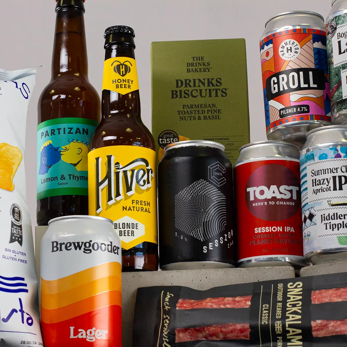 Spoil Dad with our Dad XXL Beer and Snacks Hamper - Perfect Christmas Gift! - Sudd