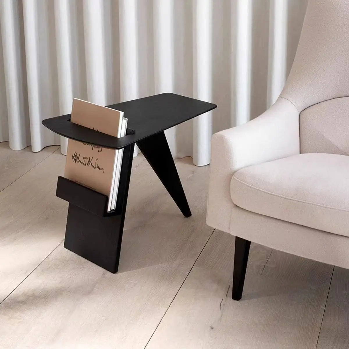 Black Nordic Book Displaying Side Table - Sudd