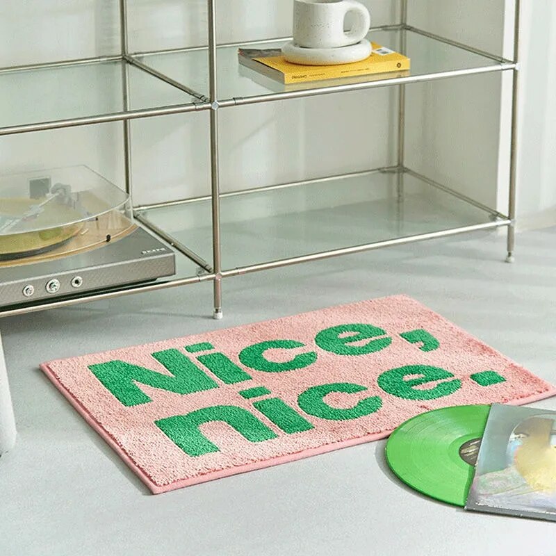 Nice, Nice. Rug - Sudd